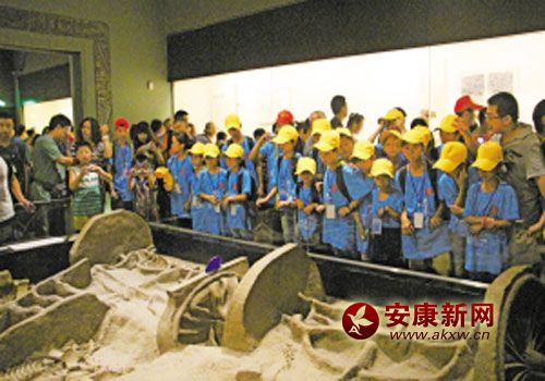 2014年“興安與愛同行”第四屆“山里孩子看古都”大型公益活動(dòng)